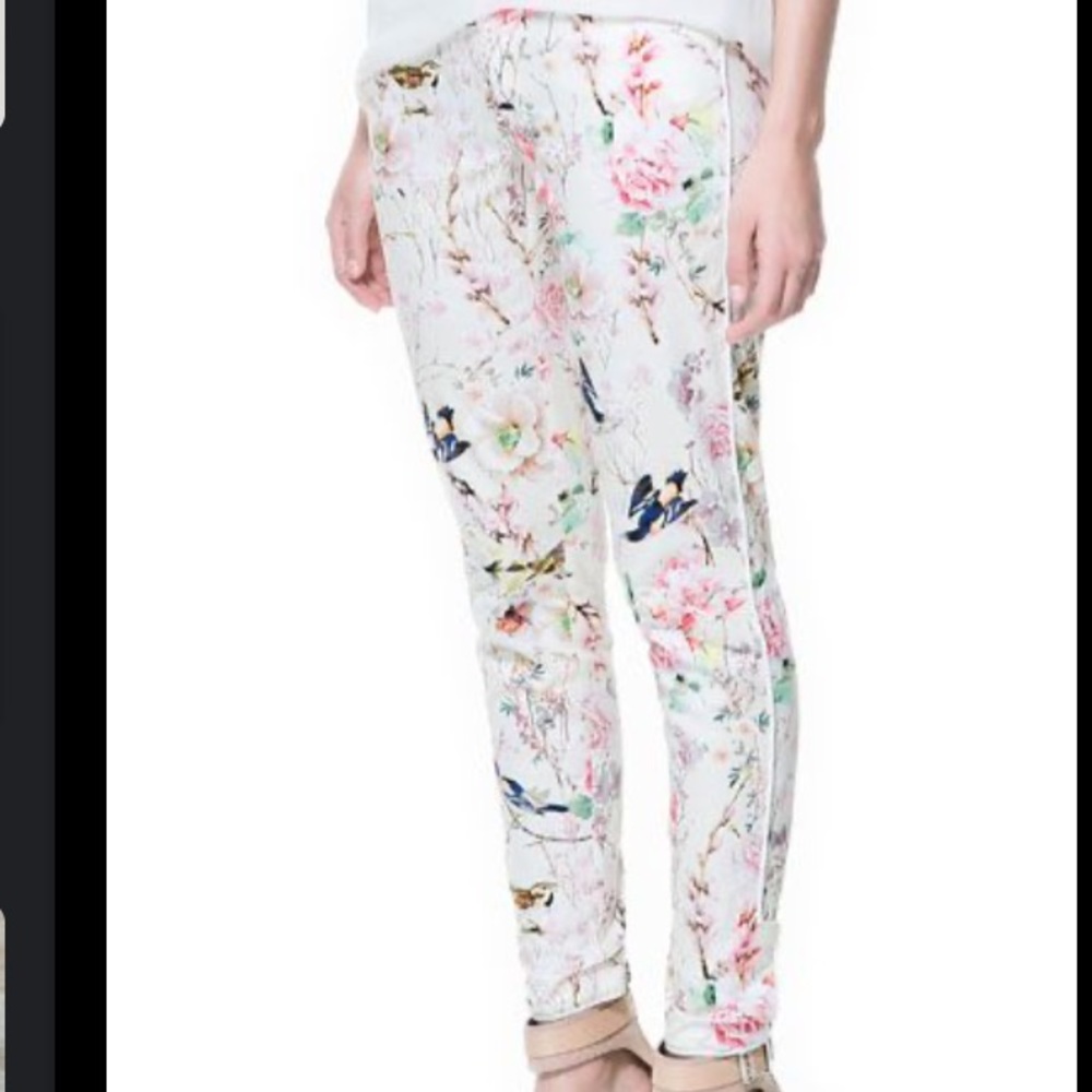 2/25$***Zara TRF Floral Tropical Print Trouser Pants